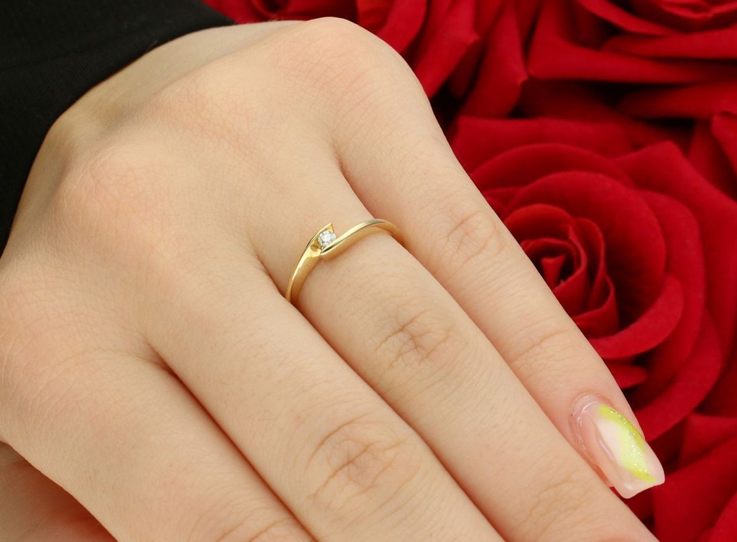 Złoty pierścionek z diamentem  Złoto 585 żółte  Rozmiar 11  1808 WG05-10.jpg